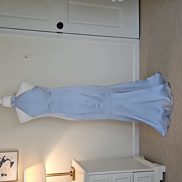 Amsale Gown - Picture 5 of 16